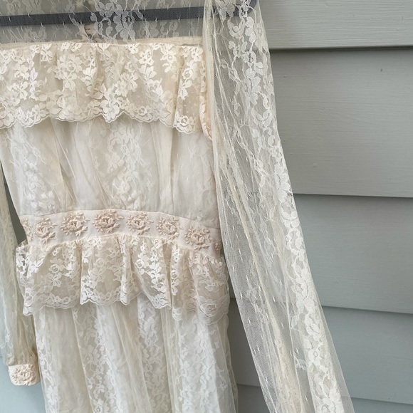 Vintage Gunne Sax Ivory Prairie Wedding Dress - Picture 10 of 14